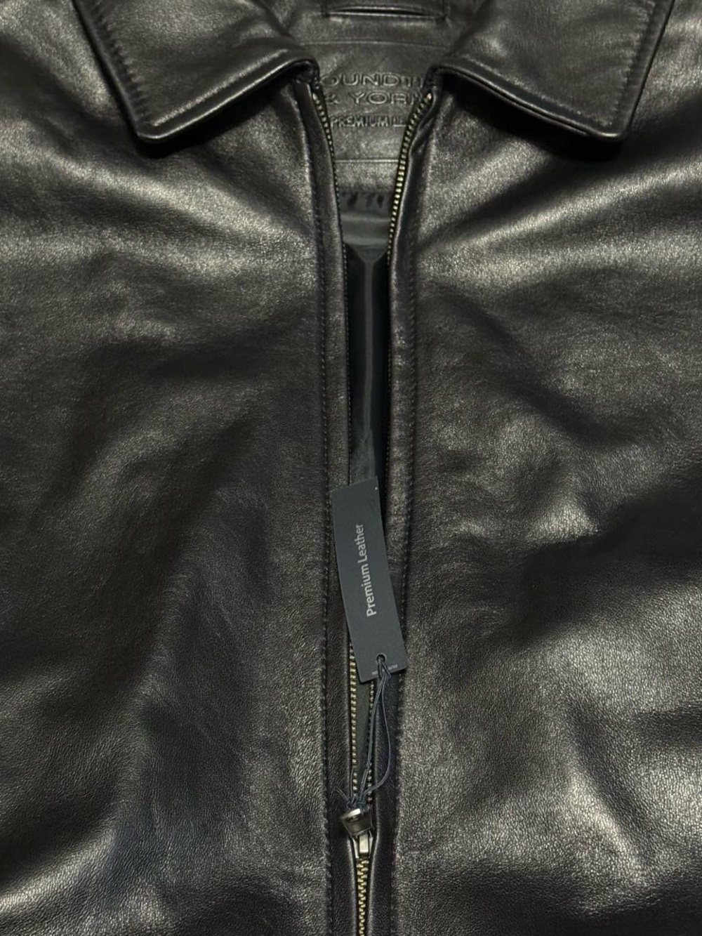 Roundtree Men's Black Leather Zip Front Jacket - Picture 4 of 7